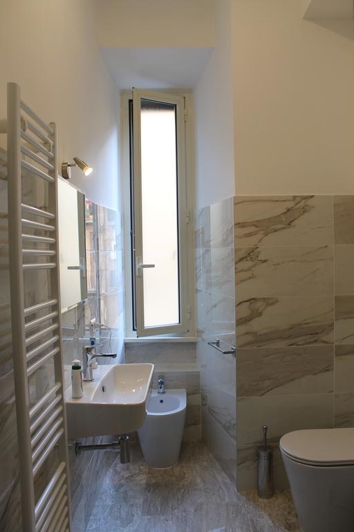 Termini Station Apartment Ai Due Cortili Presso Le Mura Aureliane Roma Exterior foto